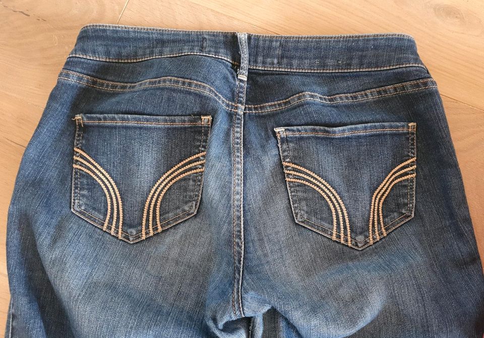 Hollister Jeans R5 W27 L29 blau  36 38 in Oststeinbek