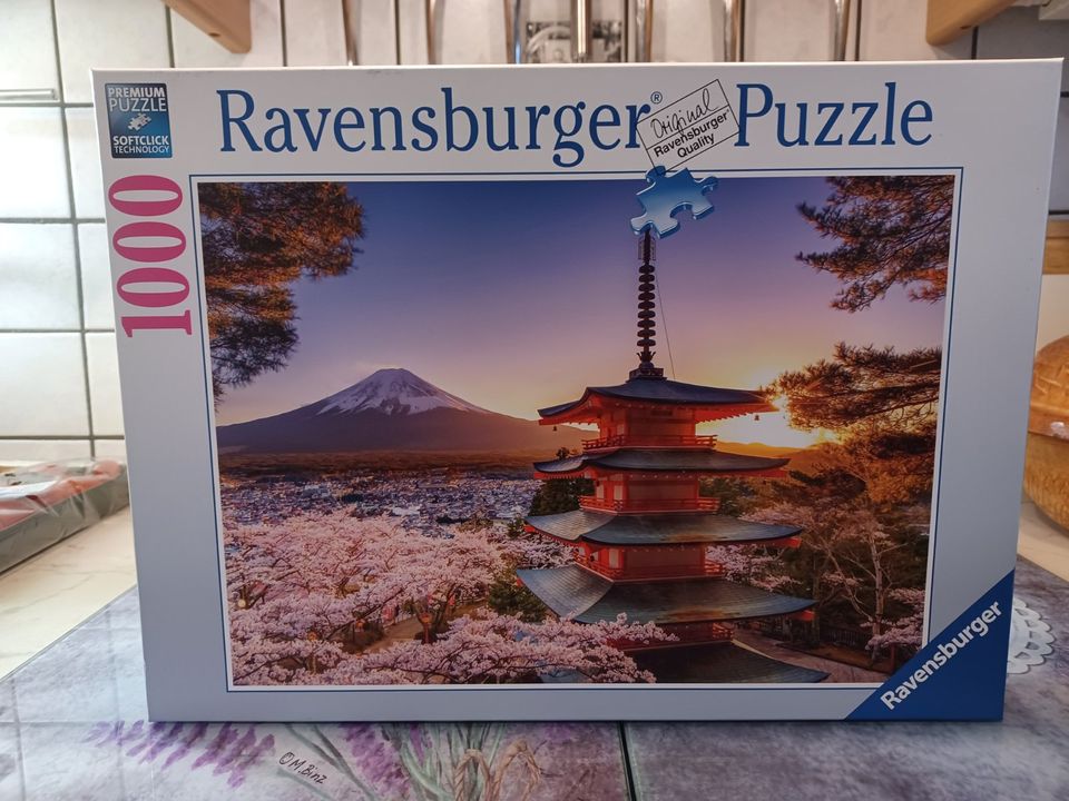 Puzzle 12 verschiedene Motive mit 1000 , 1500 und 2000 Teile in Leverkusen