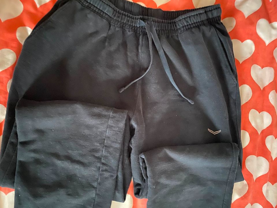 Jogginhose Herren schwarz Gr. XL in Stakendorf