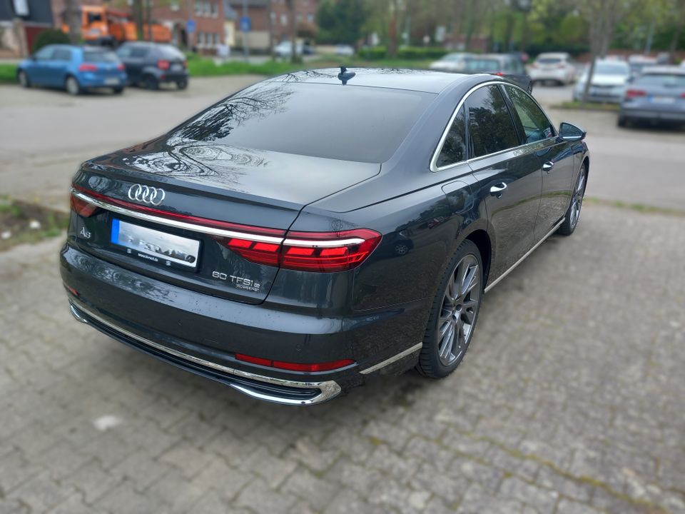 Audi A8 60 TFSIe quattro, 20", HUP, Matrix, B&O, PANO in Friedberg