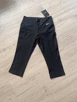 Nike Sportleggings thights Gr.xs schwarz NEU mit Etikett Hessen - Wettenberg Vorschau