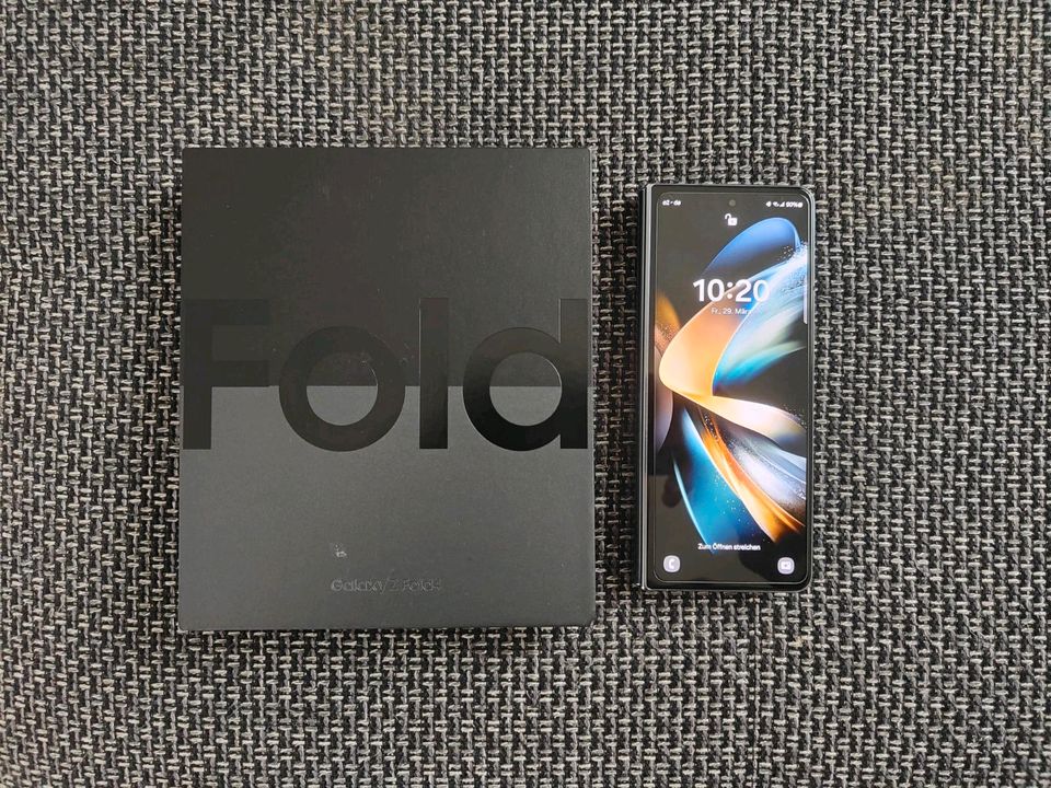 Samsung Fold Z 4 256gb S-Pen + Zubehör ( Tausch) in Dortmund