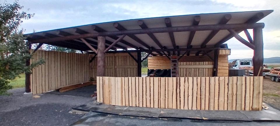 Pferdestahl Pferdehaus Terrassenüberdachung Carport Unterstand in Berlin