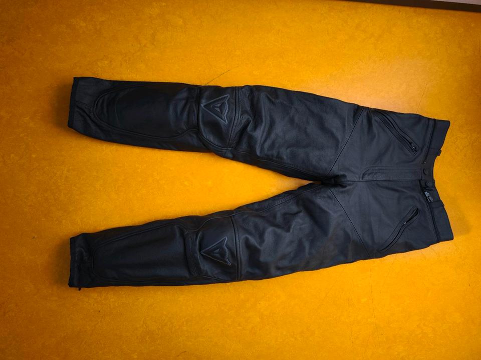 Dainese Ducati Mecanica Bologna Jacke + Hose + Unterh +Protektore in München