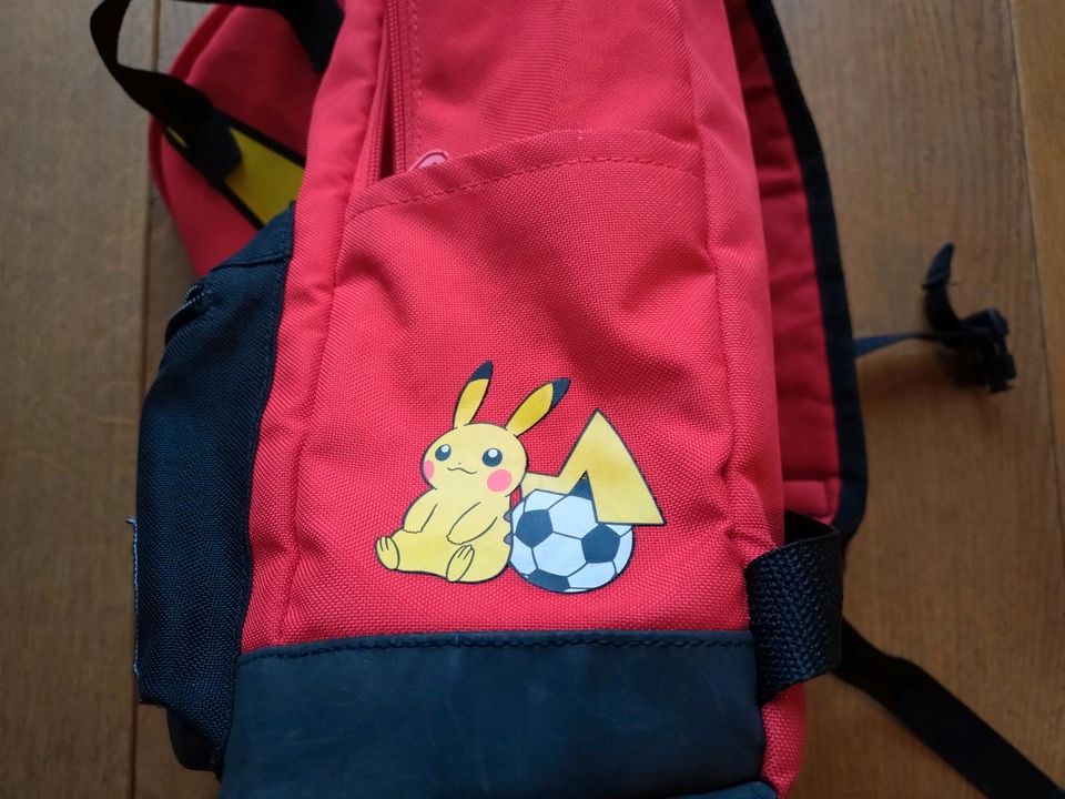 Adidas Pokemon Pikachu Rucksack Tasche Kinder in Bedburg-Hau