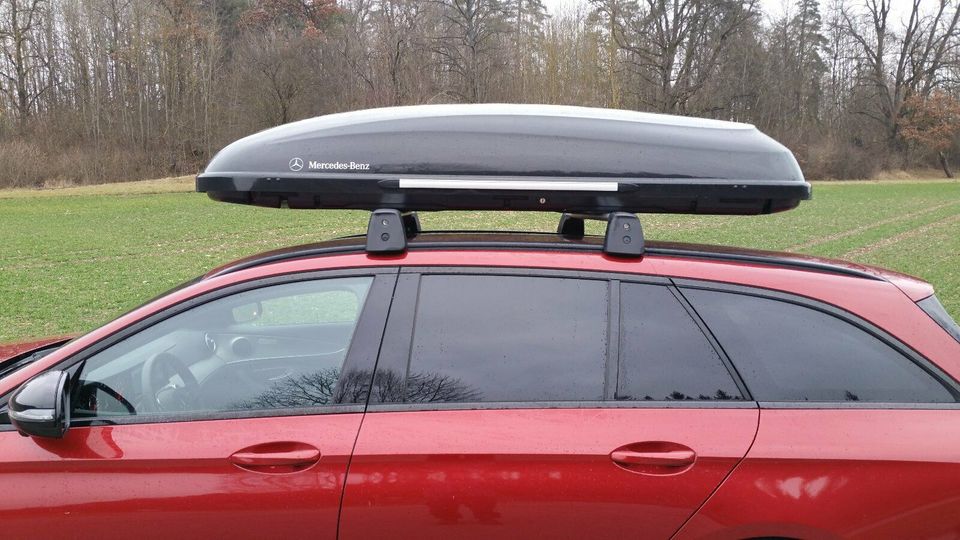 Dachbox Original Mercedes-Benz schwarz 450l zu verleihen / Träger in Sindelfingen