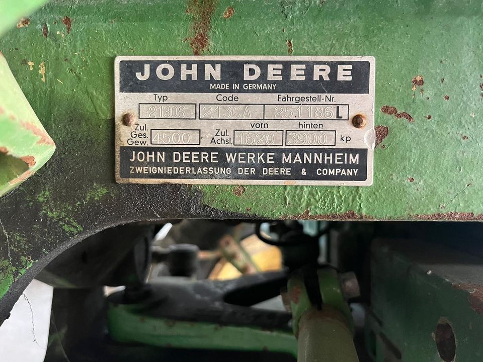 John Deere 2130 Frontlader mit Schaufel und Gabel in Ertingen