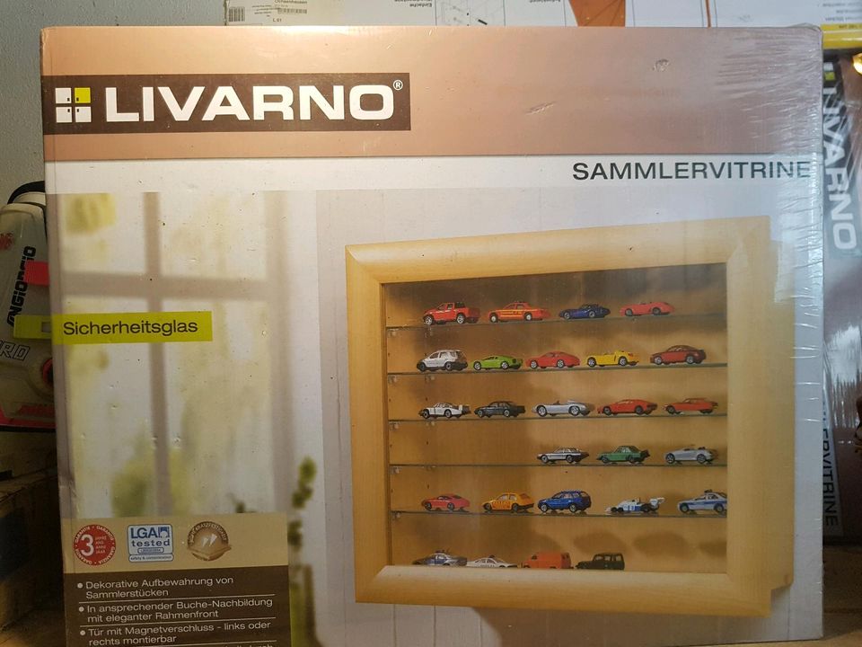 Sammelvitrine original verpackt breite 63 höhe 50 tiefe 18 in Ochsenhausen