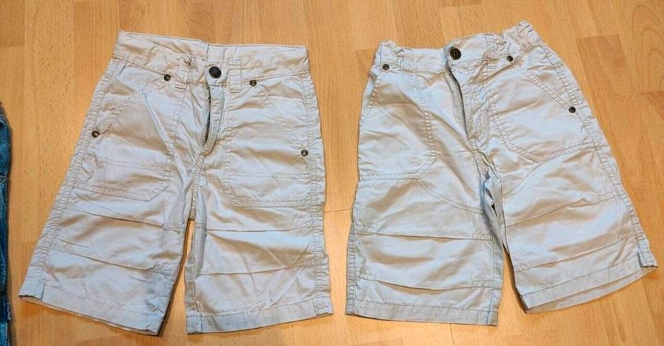 5 kurze Hosen Gr 110 Jeans H&M beige inscene Kids topolino in Staufenberg