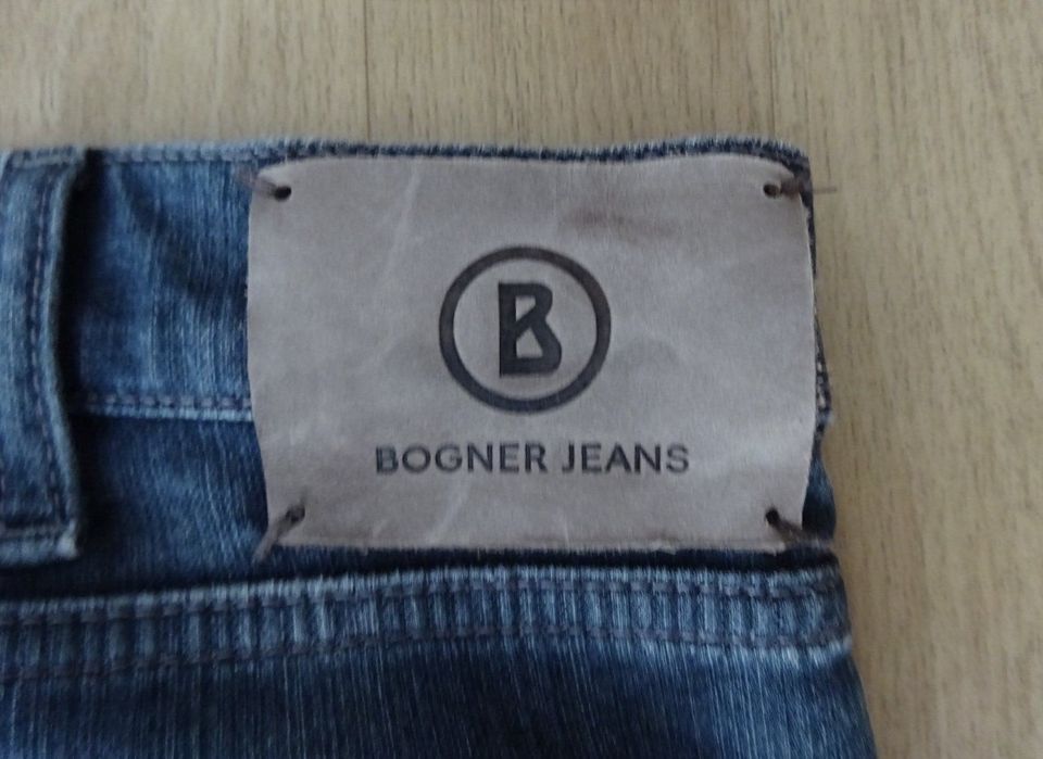 Bogner Jeans 38/34 in Regensburg