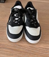 Fila Sneaker schwarz/weiss 36 Niedersachsen - Lehrte Vorschau