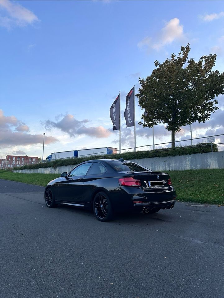 BMW 220i Coupé ⭐️SONDERPREIS⭐️ in Aachen