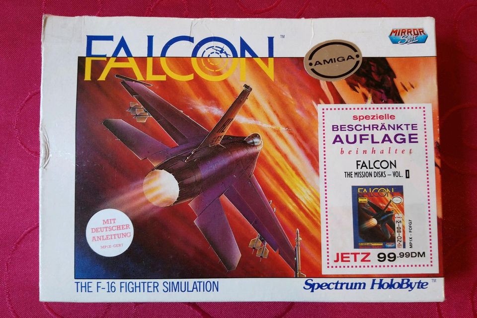 FALCON F-16 Fighter Simulation vintage Computerspiel Amiga 500 in Nürnberg (Mittelfr)