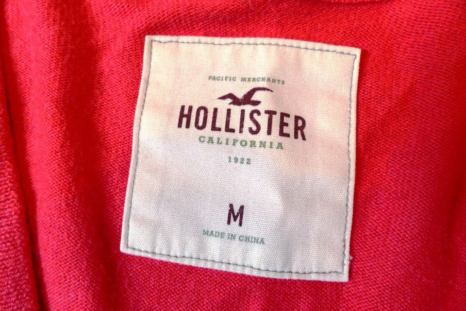 HOLLISTER Jäckchen Jacke Strickjacke 3/4 Ärmel rot Größe M in Trier