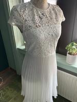 H&M Kleid in einem hellen Cremeton, S/36 Sachsen - Zwickau Vorschau