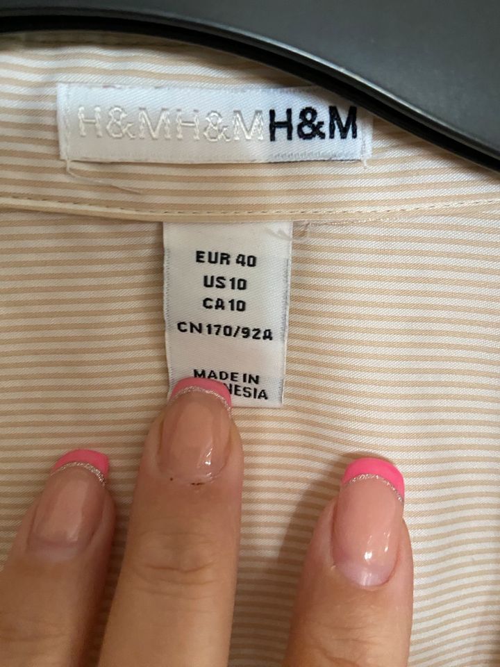 Schöne Bluse Gr. 40 von H&M in Düsseldorf