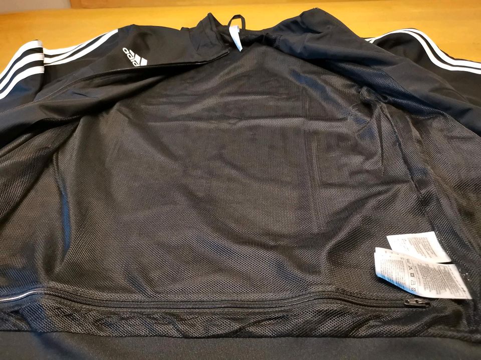 Adidas Trainingsjacke schwarz Gr. S in Pförring