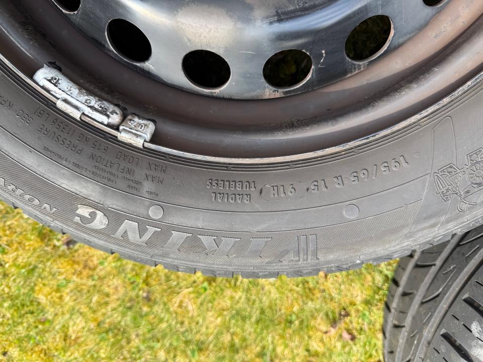Satz Sommerreifen auf Stahlfelge, 195/65 R15, Renault Megane 2 in Konradsreuth