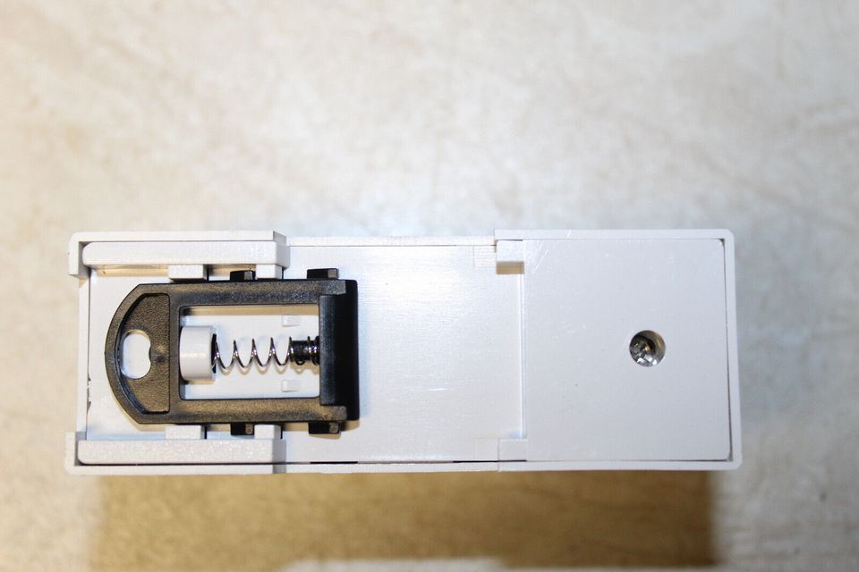 Digitaler 1-phasiger 2-poliger 2P-DIN-Schienen-Stromzähler in Gehofen