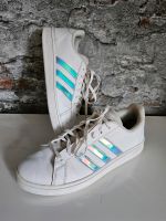 ADIDAS Turnschuhe Sneaker Gr. 43 1/3 weiß Mecklenburg-Vorpommern - Boizenburg/Elbe Vorschau