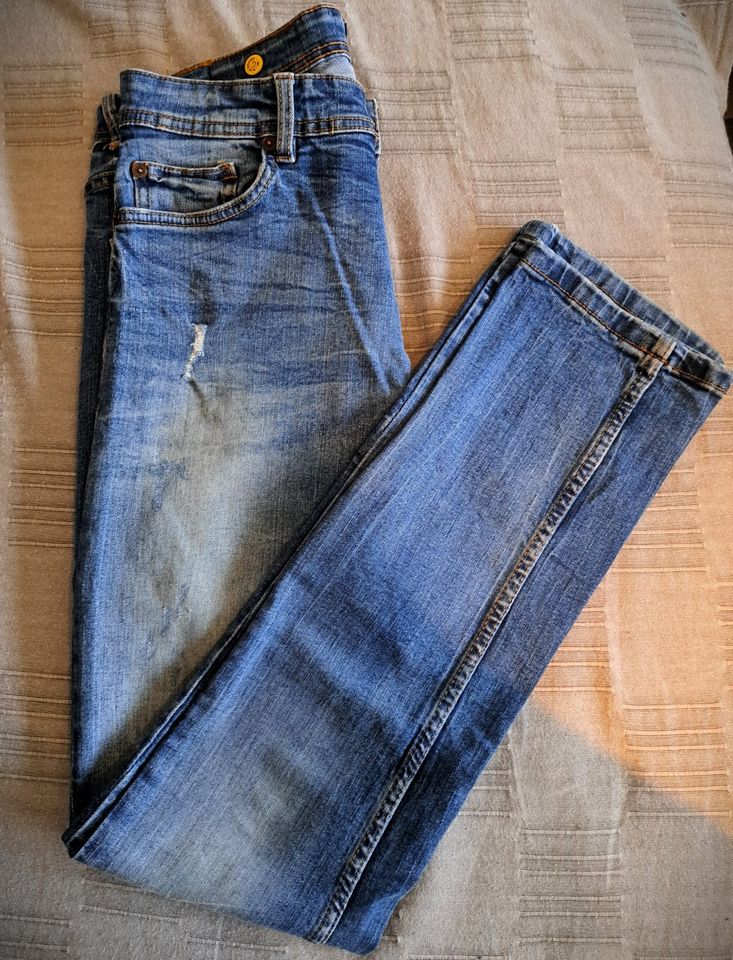 Jeans Gr. 29/32 von SMOG Modell: JAY slim straight blau used look in Meckenheim