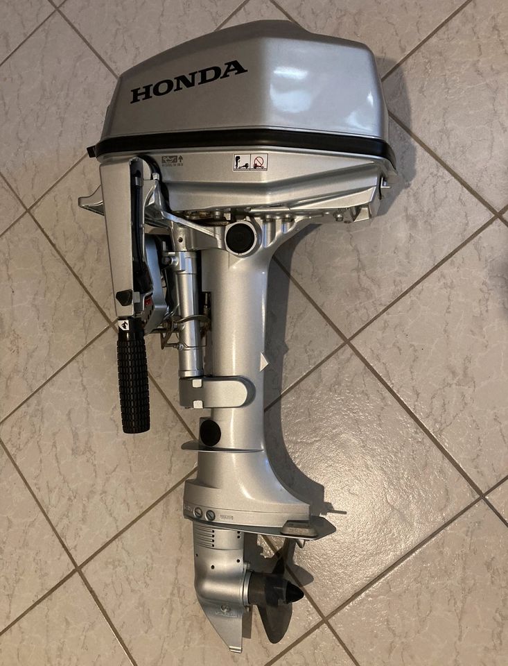 Original Honda Boot Motor 5PS BF5A SU 3,7kW Neuwertig inkl Tank in Sondershausen