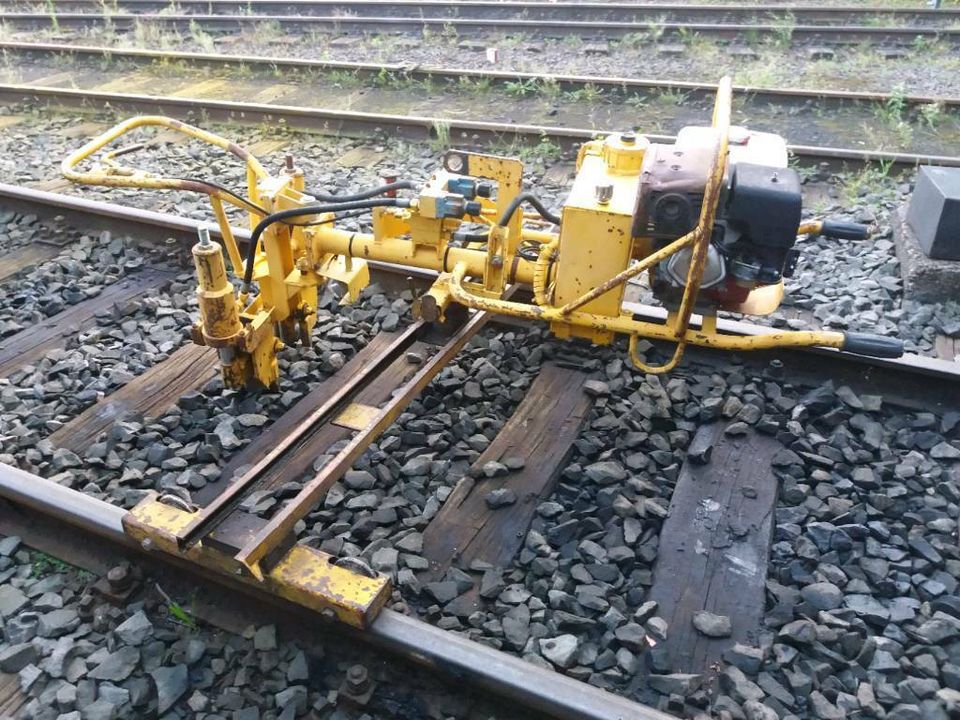 Stumec Geismar Robel Gleisbau Cemafer Bahn rail in Gummersbach