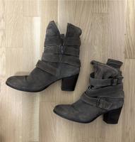 Braune Stiefeletten von Akira Aubing-Lochhausen-Langwied - Aubing Vorschau