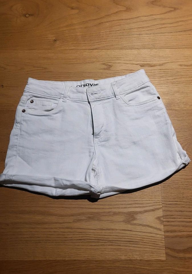 Coole Sommer Short weiß Gr. 36 orsay Jeans in Breisach am Rhein  