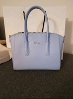 Furla Tasche babyblau Neuwertig Düsseldorf - Pempelfort Vorschau