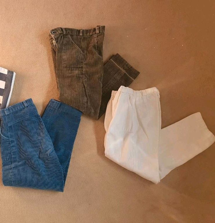 3x Kinderhosen Gr. 110 Cordhosen Stoffhosen blaue braune marine in Frankfurt am Main