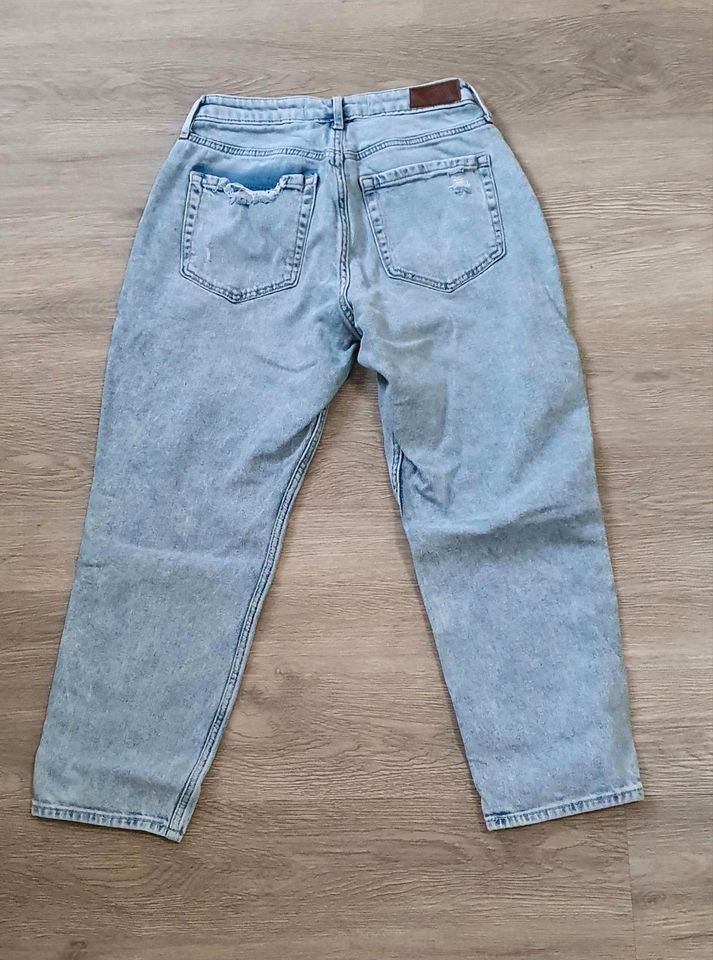 Hollister Damen Stretch Jeans 7S,  W28/L25 Gr. S in Haldensleben