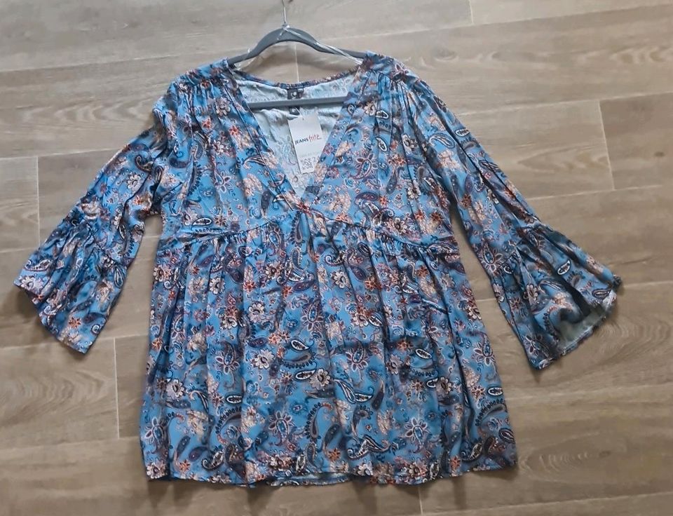 Multiblu Bluse, blau gemustert, Gr. 40, neu mit Etikett, NP 29,99 in Halberstadt