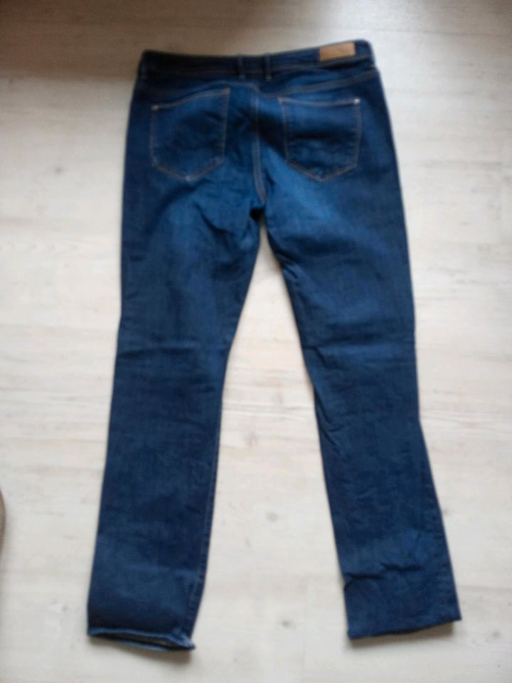 edc Jeans, Gr. 30/32 in Hamburg