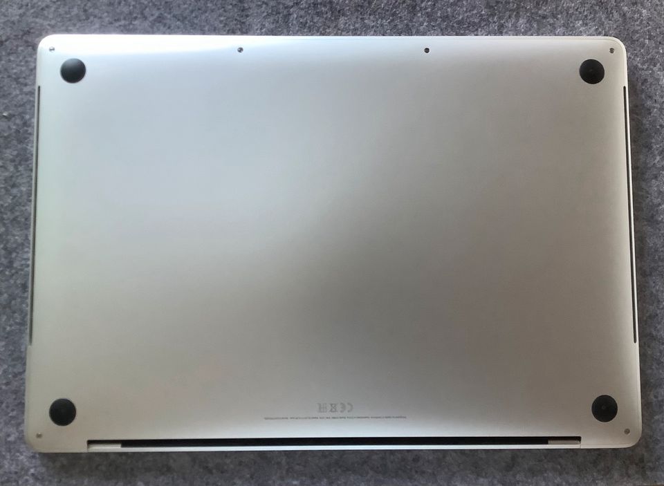 MacBook Pro 15 in Stuttgart