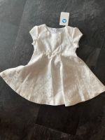 Mädchen Kleid Gr 104 Sachsen - Riesa Vorschau