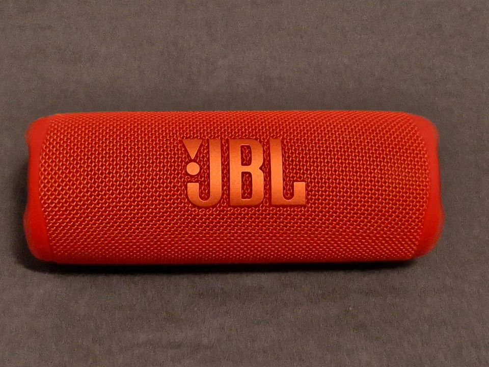 JBL Flip 6 rot, sogut wie neu, mit Rechnung in Liebenwalde