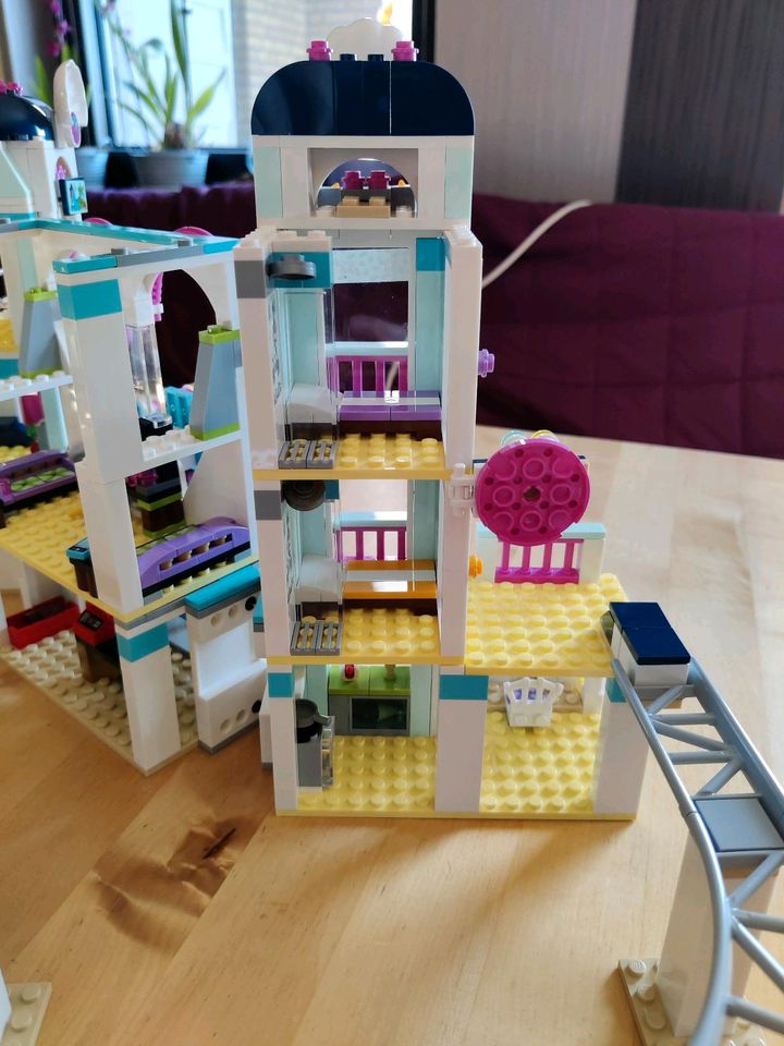 Lego Friends 41347 - Heartlake City Resort mit Anleitung in Recke