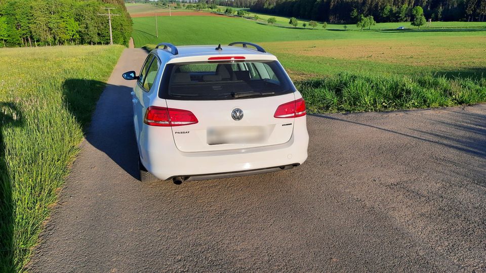 vw passat 1.6 tdi bluemotion euro 5 mit 6gang getriebe in Kaisersbach