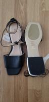 Aigner Sandalen schwarz goldfarben Gr.37 NEU Stuttgart - Stuttgart-West Vorschau