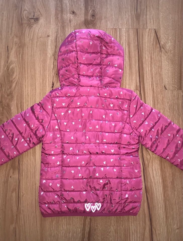 ❤️ süße Steppjacke in Größe 104, wie neu in Seegebiet Mansfelder Land