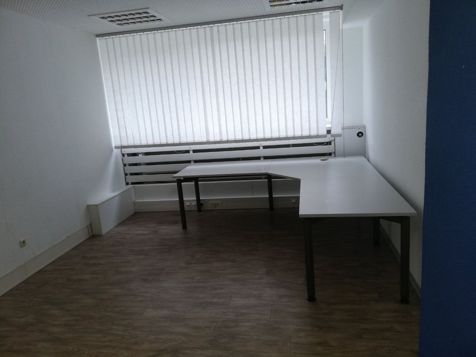 Büro mit Vorraum - 41 m² - Weitere Flächen bis 420 m² verfügbar in Lübbecke 