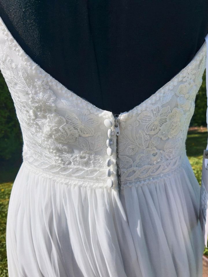 Hochzeitskleid / Brautkleid neu in Weissach im Tal