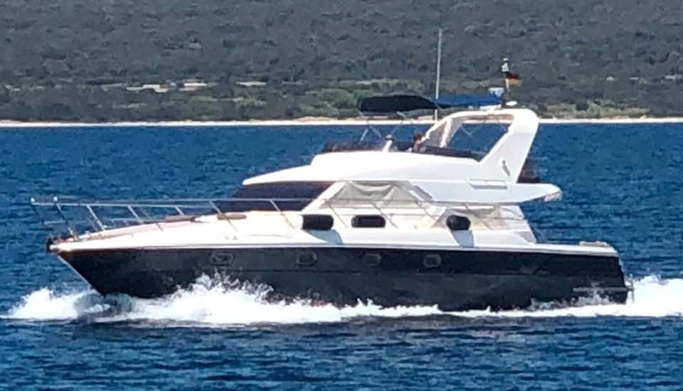 Flybridge Motoryacht (15,85 m) in Kroatien mit Liegeplatz in St. Ingbert