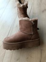 Damen Boots mit Absatz Gr. 40 Nordrhein-Westfalen - Blomberg Vorschau