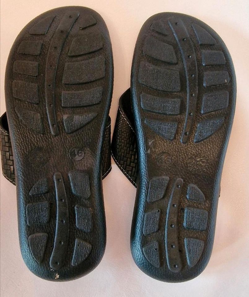 Zehentreter Flip Flops schwarz Kunst(Leder) NEU in Bremen