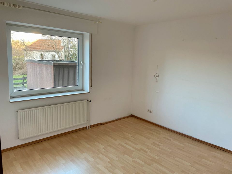 3-Zimmer-Wohnung im Hochparterre mit Garage in Bad Nenndorf