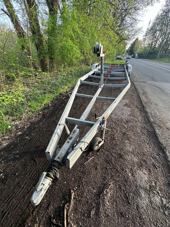 HARBECK Bootstrailer 3,5 t; TÜV bis März 26 in Herdecke