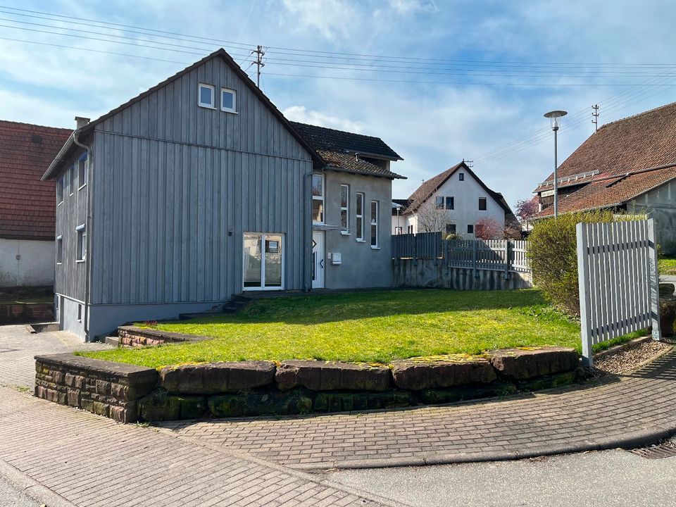 Wohnhaus mit zwei WE in Külsheim