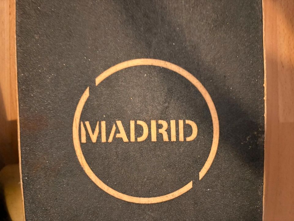 Madrid Skateboard 65cm in Berlin